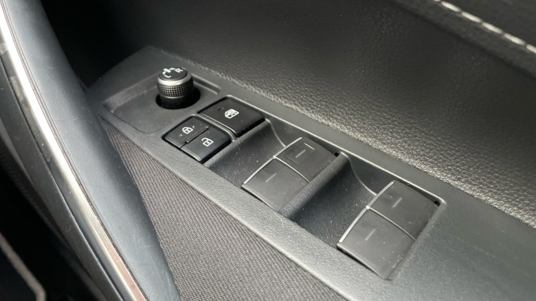 Toyota Corolla 1.8 VVT-i Hybrid Icon Tech 5dr CVT Hybrid Estate